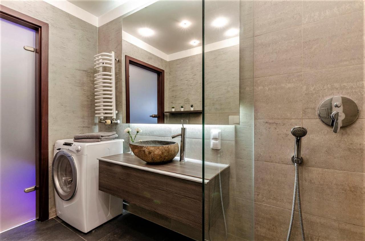 Lupoapartments Krolewska Penthouse Mandoria Parking Dostep Na Kod Lodž Exteriér fotografie